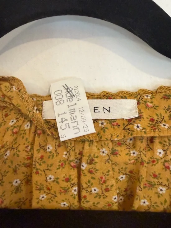 Doen Floral Blouse - Women Tops - Picture 4 of 6